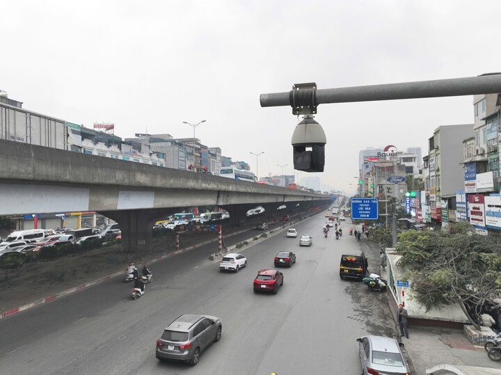 Camera AI CSGT Ha Noi anh 1