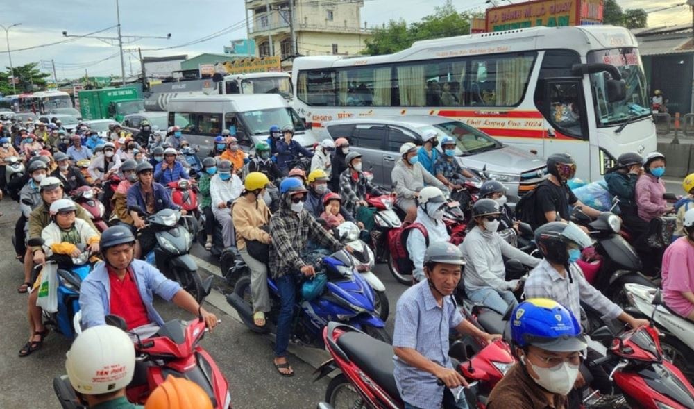 TP.HCM nghien cuu phuong an han che xe phat thai cao o khu vuc o nhiem hinh anh