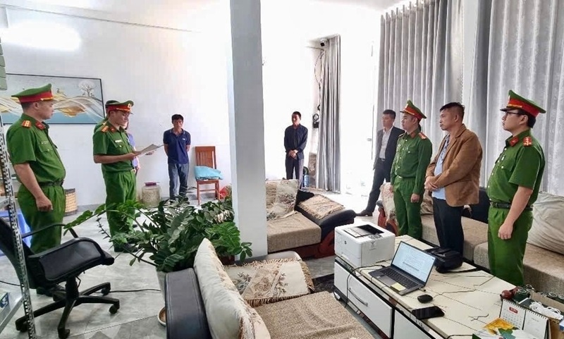 Cong an Lam Dong,  Nguyen Phi Chau,  Nguyen Khac Hung,  To tam,  CSDT,  Cty Nam Ban Silk,  Gdoc Nam Ban Silk,  DN Nam Ban Silk,  NV Nam Ban Silk anh 1