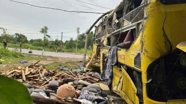 Lat xe khach Ha Tinh anh 5