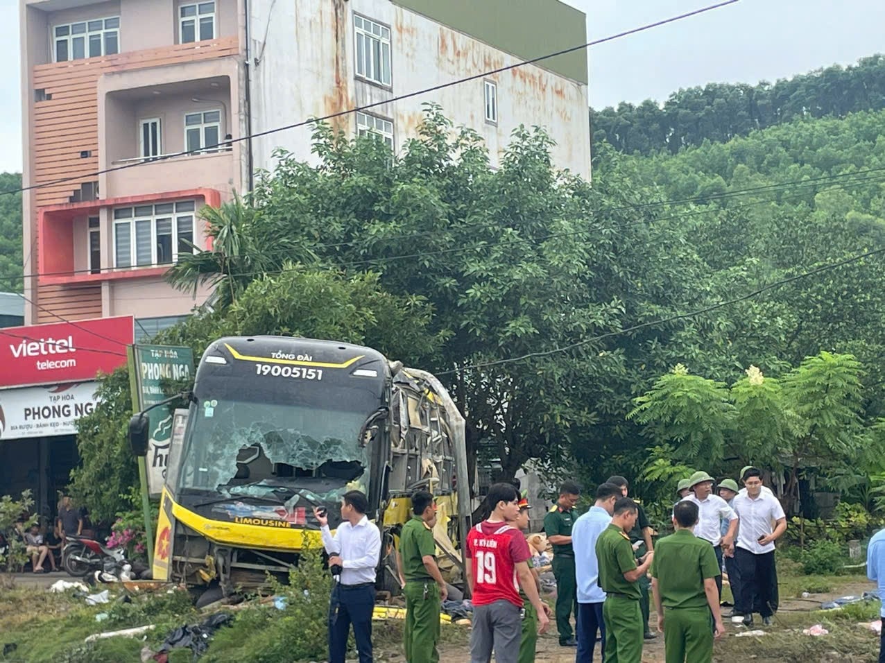 Lat xe khach Ha Tinh anh 8