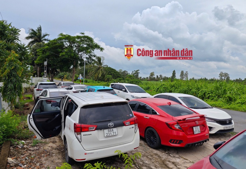 Choi ga,  Phong CSHS,  Cong an Can Tho,  Sat phat,  Long Phu anh 3