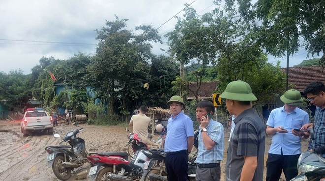Cau treo ban Chan,  Cau treo ban Lau,  Muong Quang,  Quoc lo 16,  Nguyen Thanh Hoai anh 2