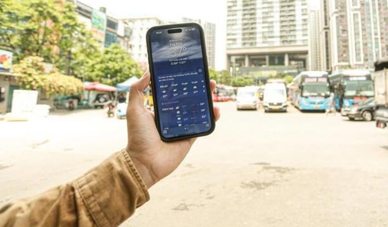 Ha Noi 10 ngay: Nang nong ham hap, chieu toi co the mua dong hinh anh