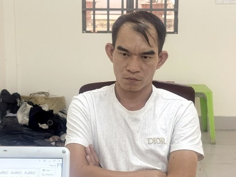 Hiep Si Minh Sang,  Khu pho Long Chi,  Doan Phong Duy,  Khu pho Hiep Nghia,  Long Thanh Trung,  Khach san Khanh Vy,  KS Khanh Vy anh 1