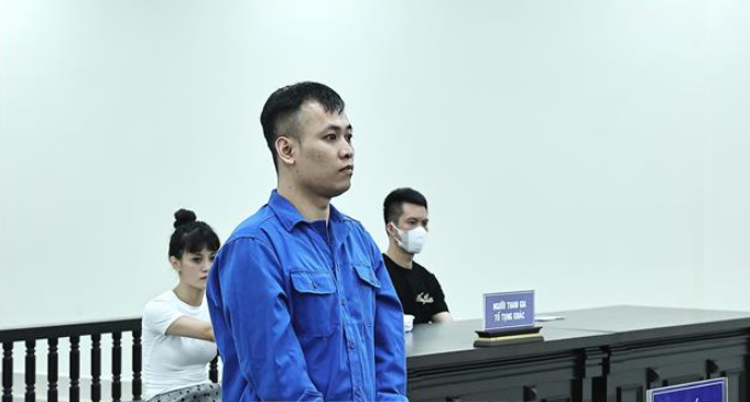 Phat 16 nam tu ga 'phi cong' mang xang phong hoa nha nguoi yeu hinh anh