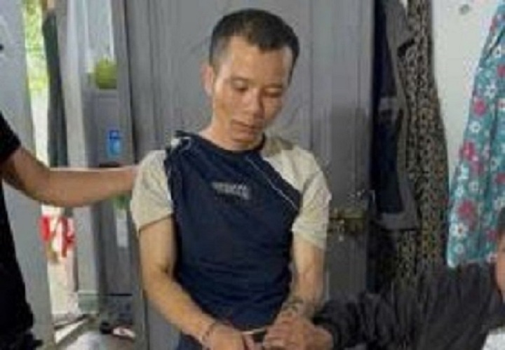 Bat nhom mua ban ma tuy, tang tru sung dan o Quang Ngai hinh anh