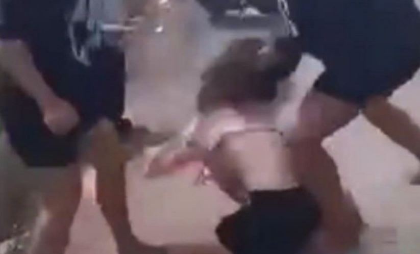 Xac minh vu chau gai 14 tuoi bi danh hoi dong o Can Tho hinh anh