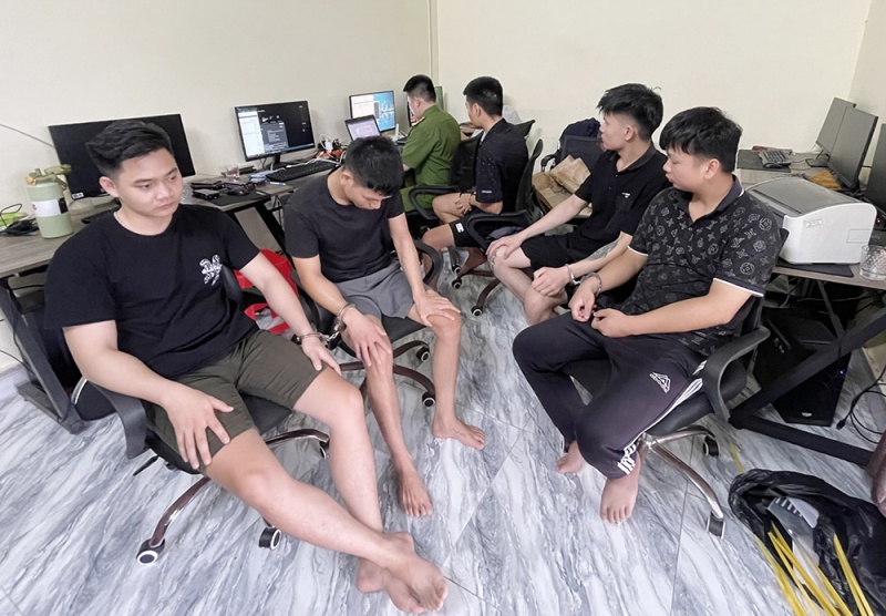Dao Duc Loi,  Nguyen Dinh Dat,  Cong an Lang Son,  Thanh toan quoc te anh 2