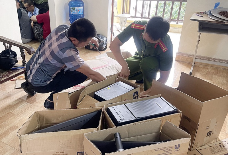 Dao Duc Loi,  Nguyen Dinh Dat,  Cong an Lang Son,  Thanh toan quoc te anh 3