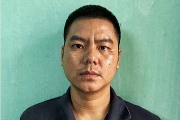 Khoi to doi tuong gia danh su thay keu goi ung ho, chiem doat tai san hinh anh