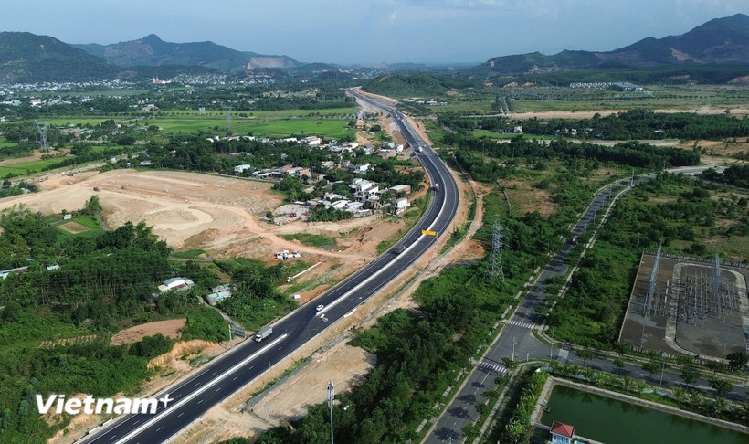 Tran Van Son,  9h sang,  Khanh thanh anh 1