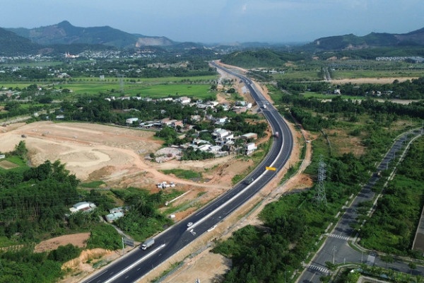 Se khanh thanh, khoi cong 250 du an, cong trinh vao ngay 19/8 hinh anh