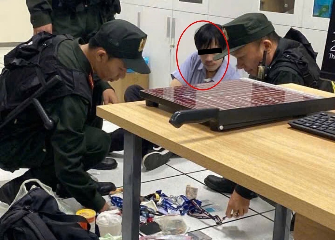 Cong an lam ro vu co gai to bi sam so tren tau Metro TP.HCM hinh anh