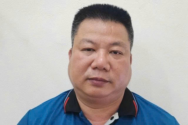 Bui Truong Son,  Cong an Thanh Liet,  Kia Carnival,  N.M.T,  Nguyen Xien anh 1