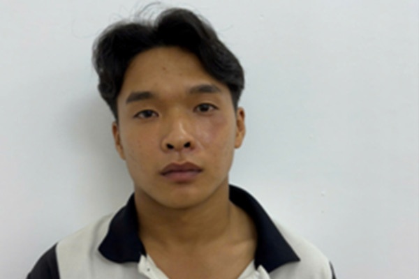 Bat giu 4 nghi pham chem can bo Cong an trong thuong hinh anh