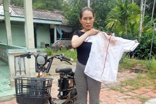 Vu nu sinh tu vong o Vinh Long: Gia han dieu tra them 3 thang hinh anh