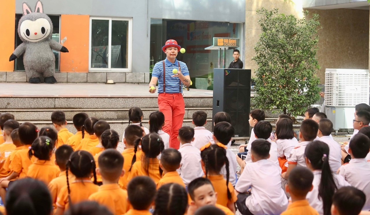 Giao duc Bilgates,  Quoc te Thang Long,  Tuyen sinh,  to truong Bilgates anh 1