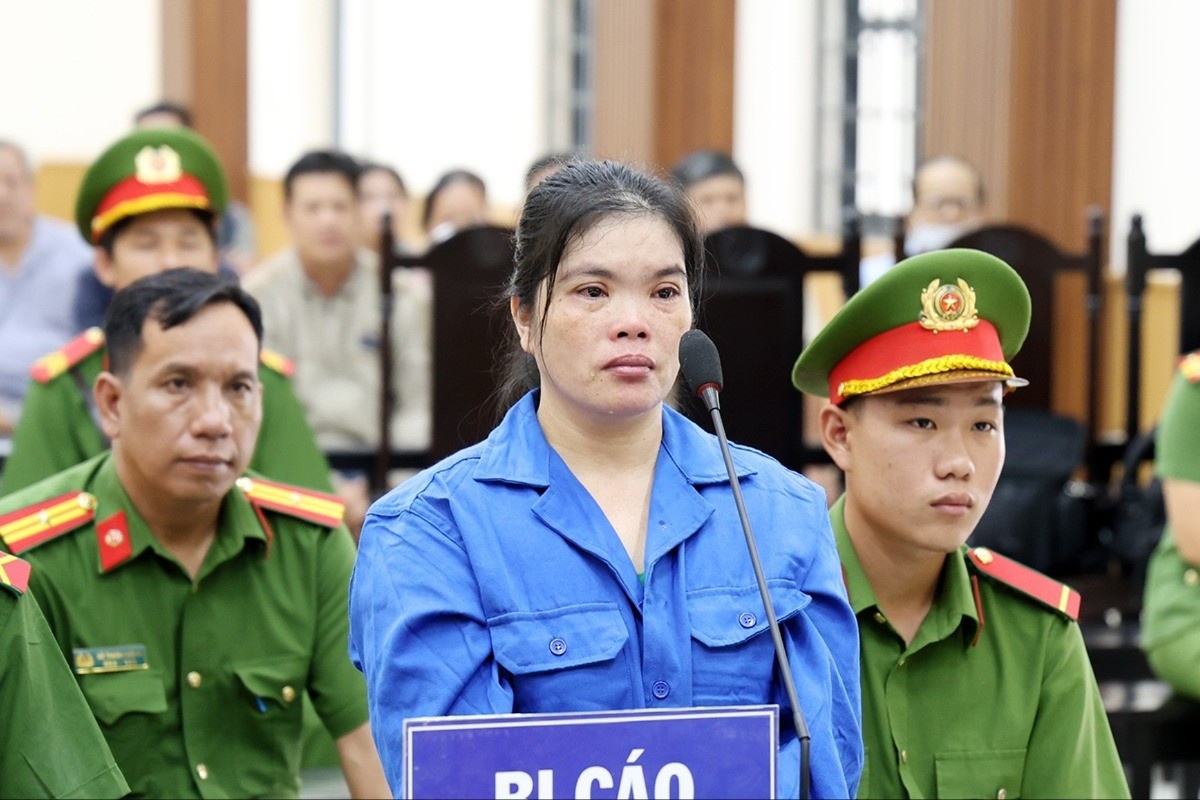 Nguyen Thi Kieu Phuong,  Long Kien,  Bui Van Thuan,  Ap Long Hoa 1 anh 1