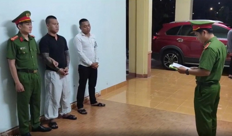 Dong Phuoc Hieu,  Nguyen Tuong,  Thon Ba Ren,  Cong an Xuan Phu,  Quyen tu phap anh 1