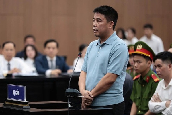 Ong chu Phuc Son tiep tuc bi cao buoc lua dao hon 7.000 ty o Nha Trang hinh anh