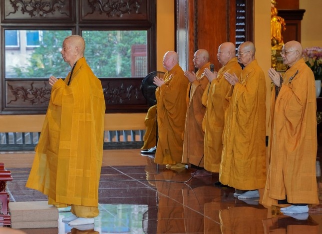 Duc Phap,  Bo-tat Pho Hien,  Thich Giac Dung,  Pho Hien,  Viet Nam Quoc Tu anh 2