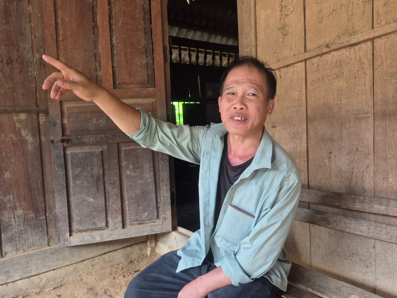 Truy soi rung Dien Bien anh 1