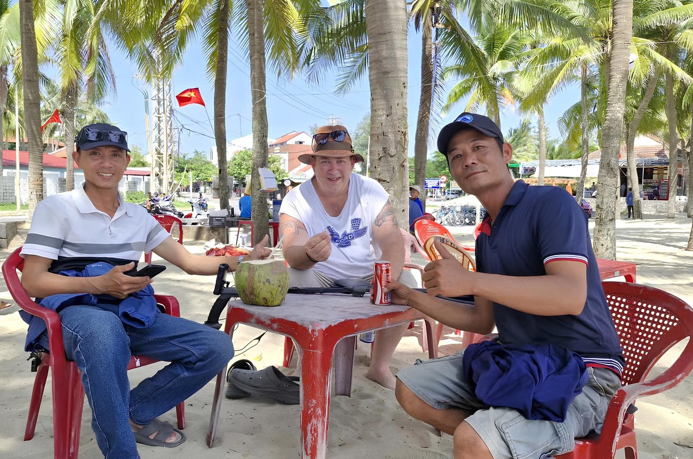 Nguoi hung bien Da Nang anh 3