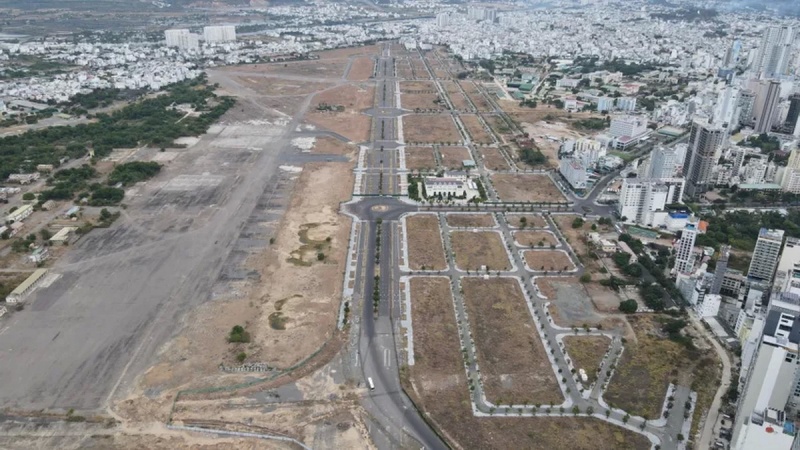 Hoàng Viết Quang,  Sân bay Nha Trang,  Đào Công Thiên,  Khánh Hòa,  Tập đoàn Phúc Sơn ảnh 3 Hoang Viet Quang,  San bay Nha Trang,  Dao Cong Thien,  Khanh Hoa,  Tap doan Phuc Son anh 3
