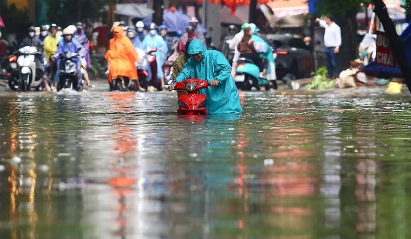 Mien Bac, mien Trung don mua rat lon tu chieu toi nay hinh anh