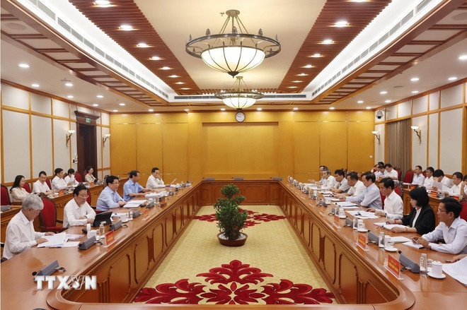 Thanh uy Hue,  Luong Cuong,  Tinh uy Cao Bang,  Dang bo Cao Bang,  Van kien anh 3