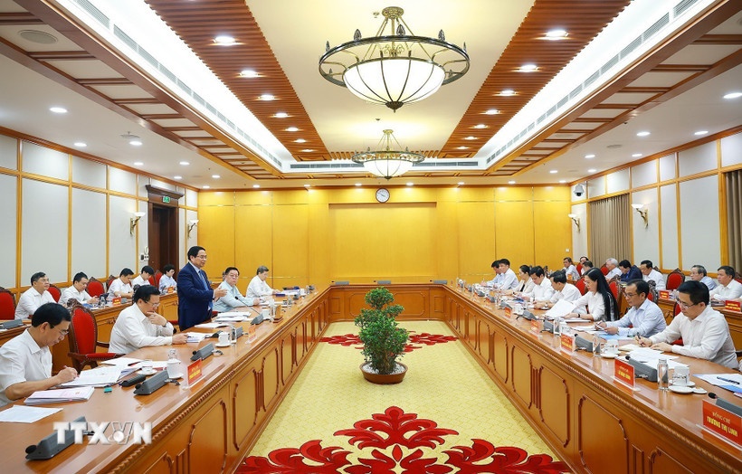 To cong tac,  Thanh uy Hai Phong,  Dang bo Quang Ngai,  Dai hoi dai bieu anh 1