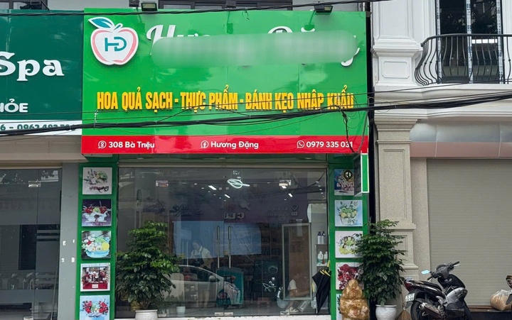 Cua hang Huong Dang,  Hoa qua Huong Dang,  Chu hang Huong Dang anh 1