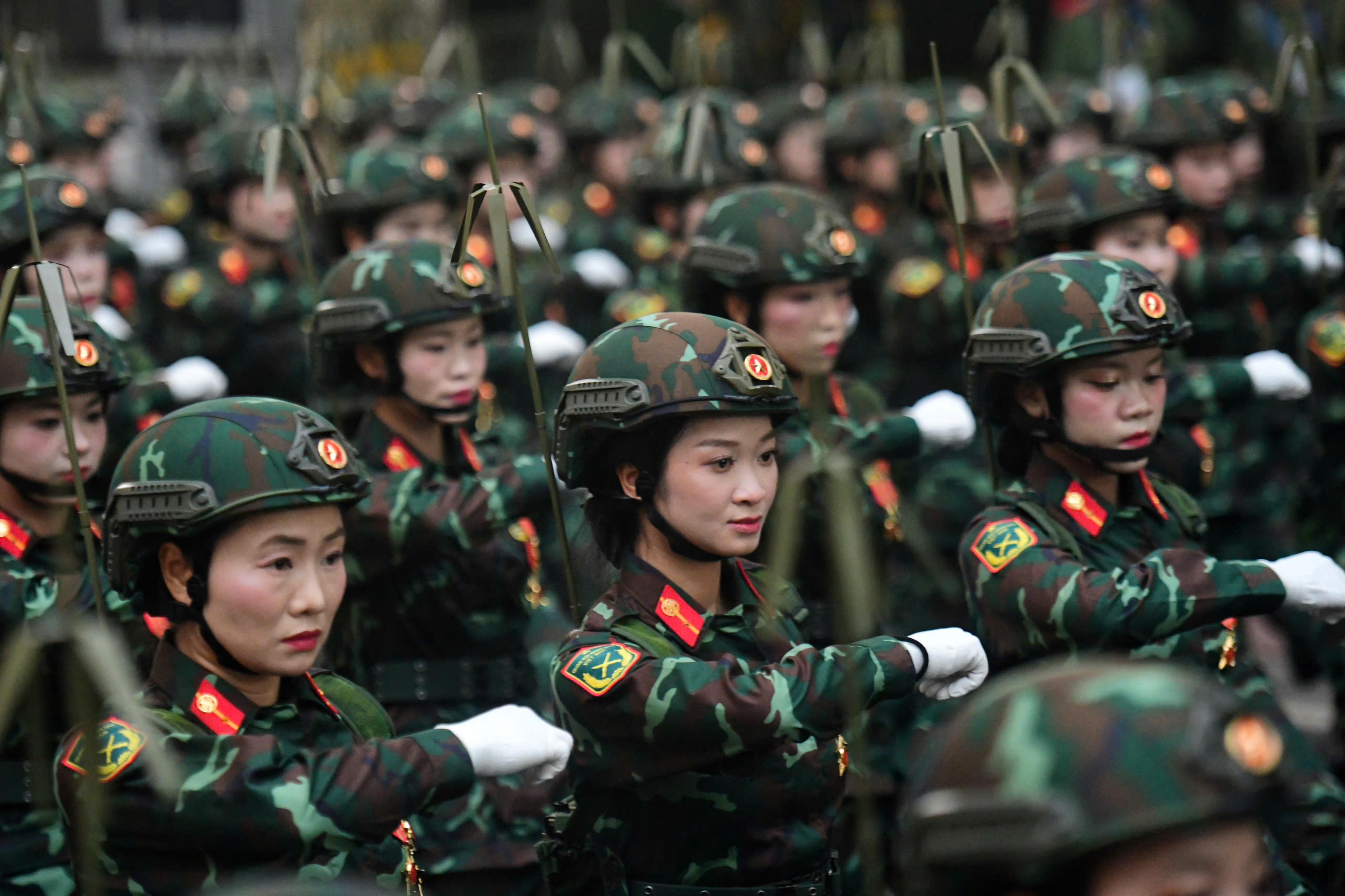 Video truc tiep le dieu binh 80 nam Quoc khanh cua Dai Ha Noi hinh anh