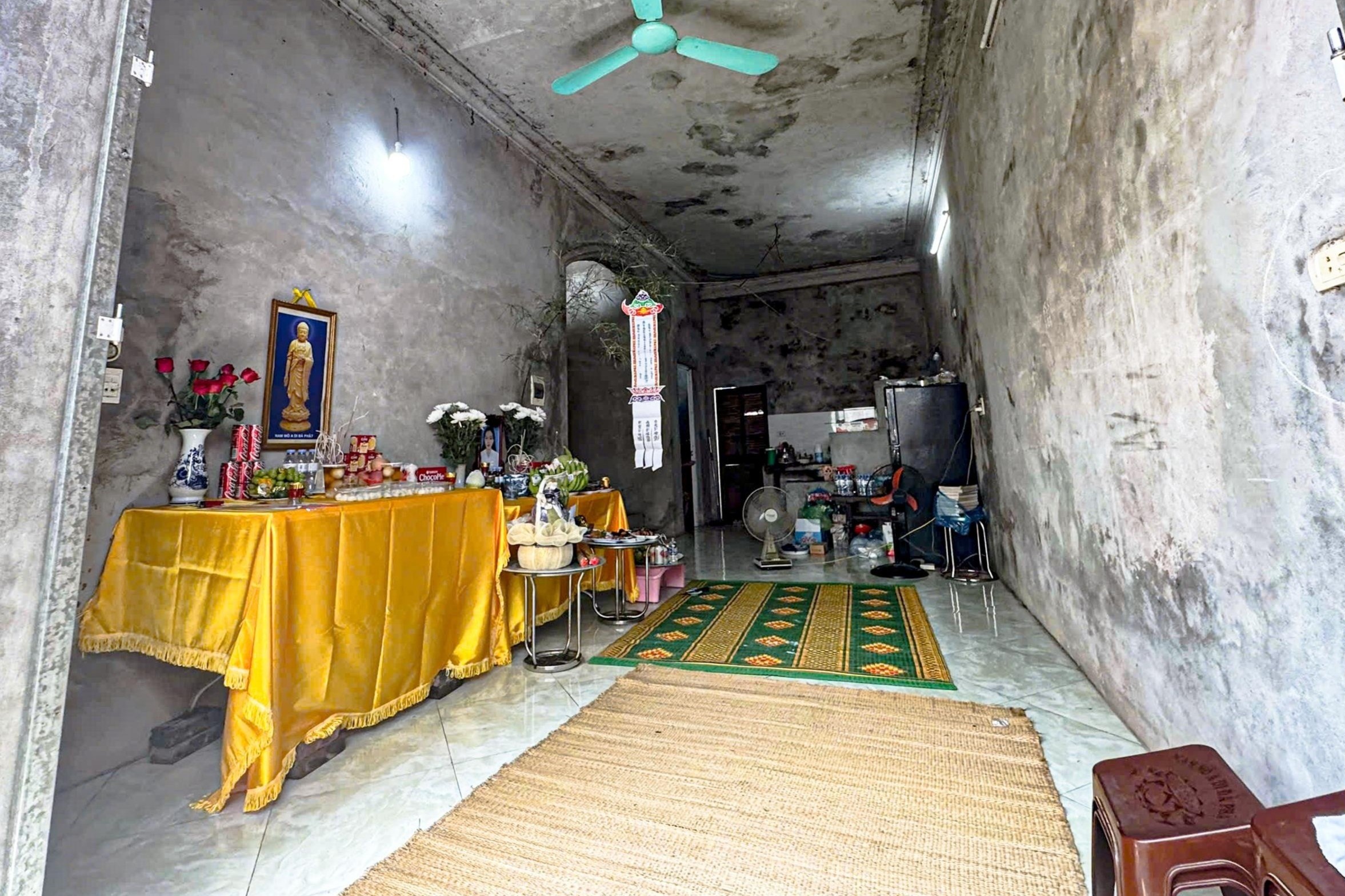 Xot xa gia canh nu sinh bi tai xe xe bon co tinh can chet sau tai nan hinh anh