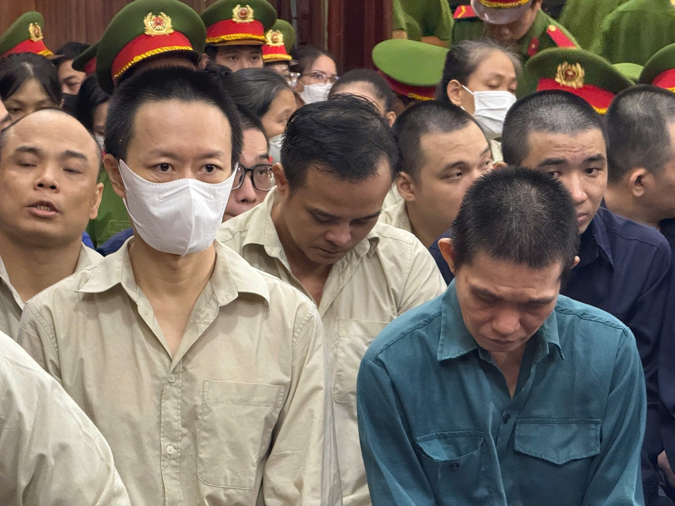 duong day danh bac,  3, 8 ty USD anh 2