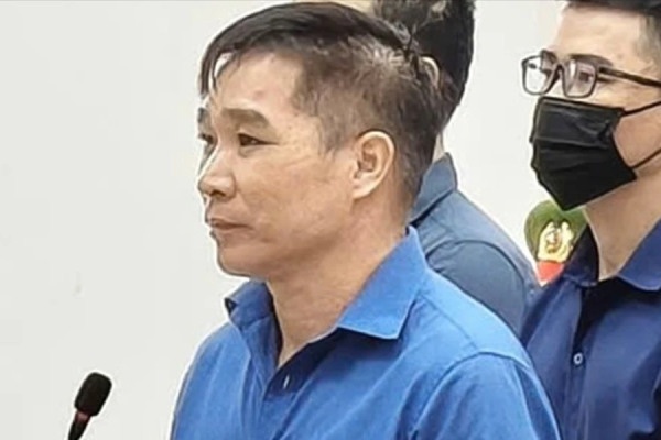 Giang ho Binh 'Kiem' bi phat 12 nam tu vi mua ban, tang tru vu khi hinh anh