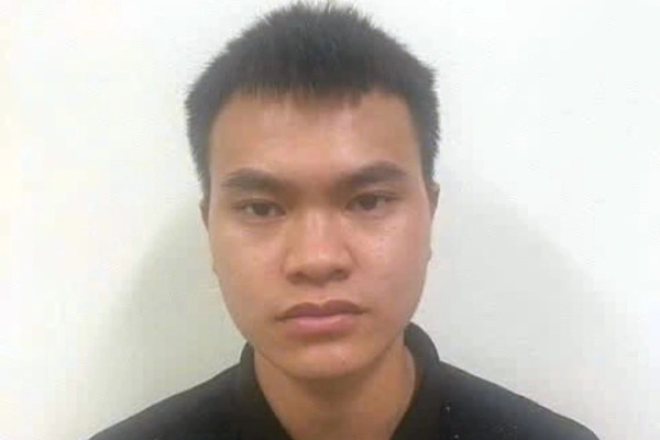 Bat khan cap dan em cua 'tong tai' trong vu danh nhan vien quan ca phe hinh anh