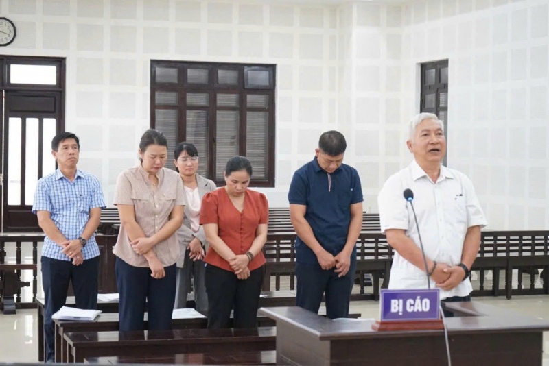 Cang vu Hang hai,  Cty Lien Hiep Phat,  DN Lien Hiep Phat,  Gdoc Lien Hiep Phat,  Cty Thuan Nhan Phat,  DN Thuan Nhan Phat,  Gdoc Thuan Nhan Phat anh 1