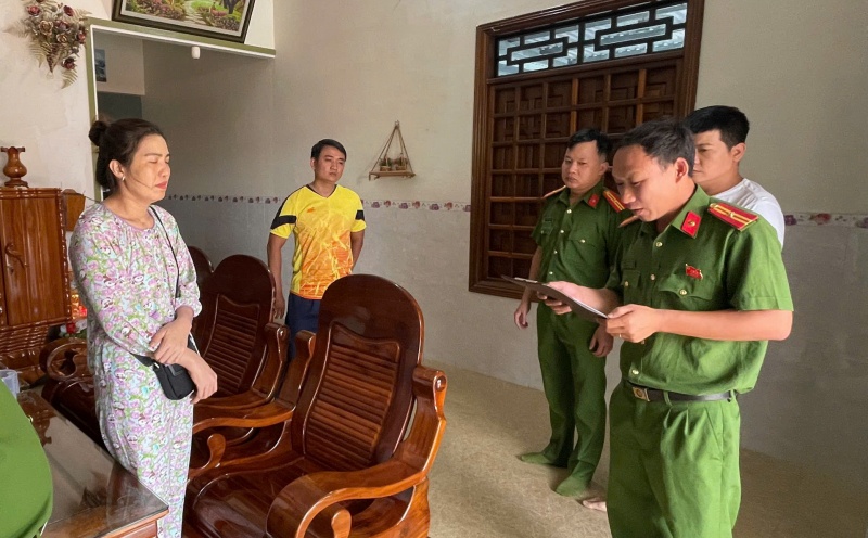 duong day mai dam,  chuyen cung cap,  cho quan karaoke anh 1