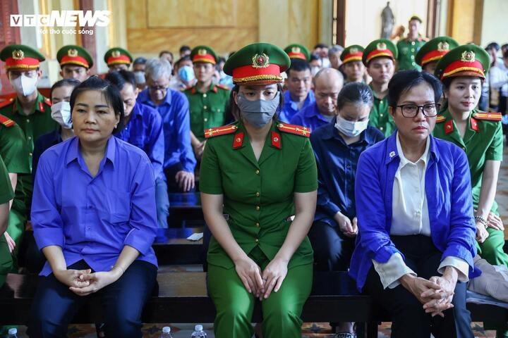 Tong giam doc SJC,  Le Thuy Hang,  Cong ty SJC anh 1