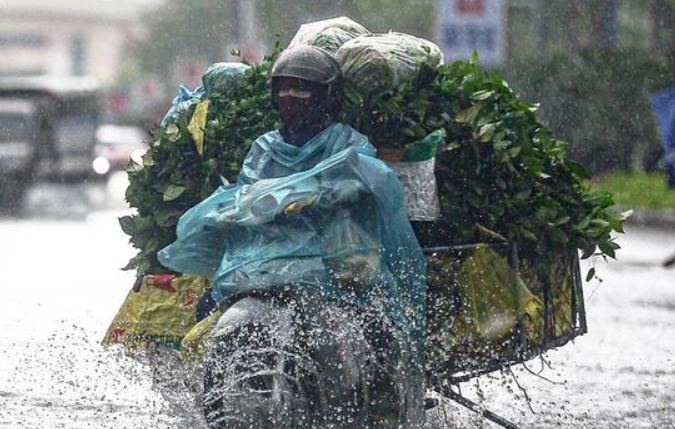 Thoi tiet 29/9: Bac va Trung Bo mua nhu trut, nguy co lu quet, sat lo hinh anh