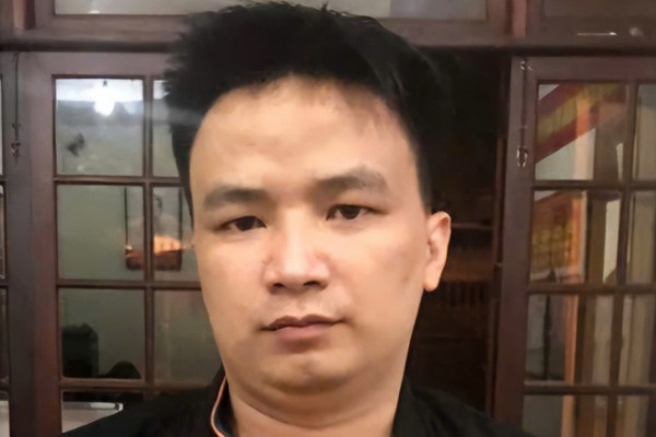 Tuyen nguoi mau,  dung anh,  clip tong tinh anh 1