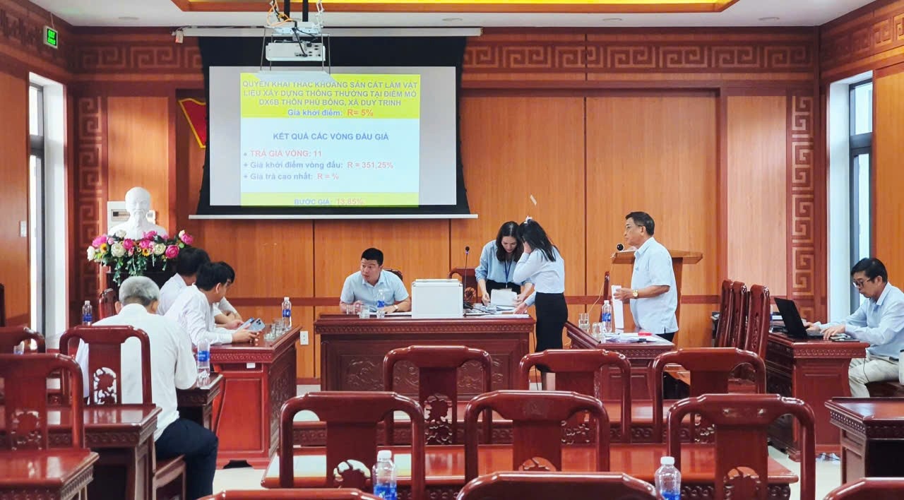 Mo cat dau gia,  Cong ty Quang Da,  Doanh nghiep Quang Da,  Giam doc Quang Da,  Cty Nong Son Farm,  DN Nong Son Farm,  Cong ty Hoa Thuan,  doanh nghiep Hoa Thuan anh 2