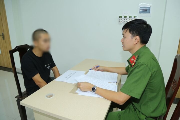 Hon chien bang dao,  kiem anh 2