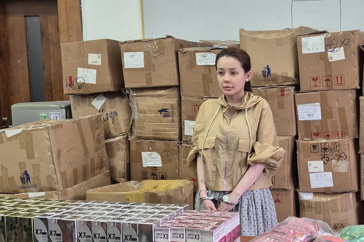 Ngan 98 ru bo trach nhiem, khai 'chi la guong mat dai dien' hinh anh