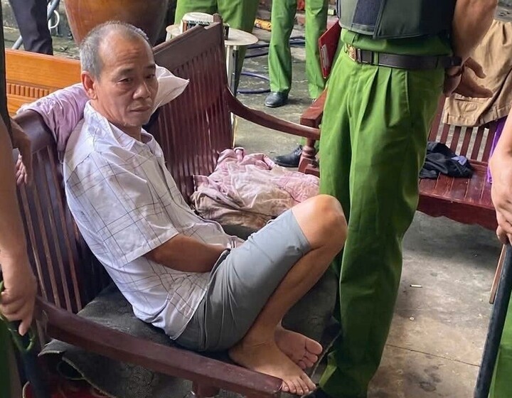 Treo con gai tran nha anh 2