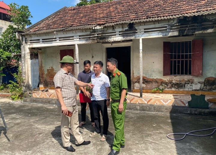 Treo con gai tran nha anh 3