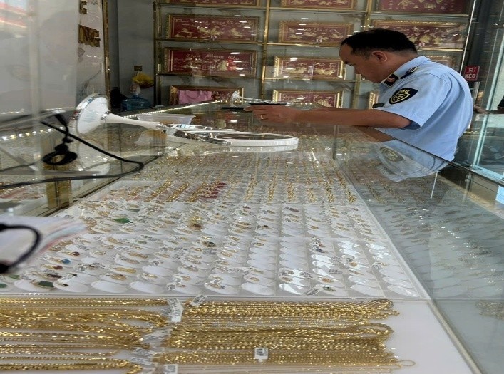 Phat tiem vang ban anh 1