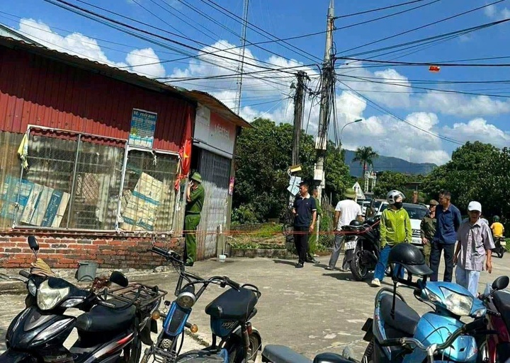nghi pham sat hai,  chu tiem tap hoa anh 1